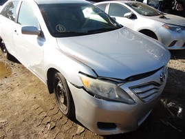 2010 Toyota Camry LE Silver 2.5L AT #Z22715